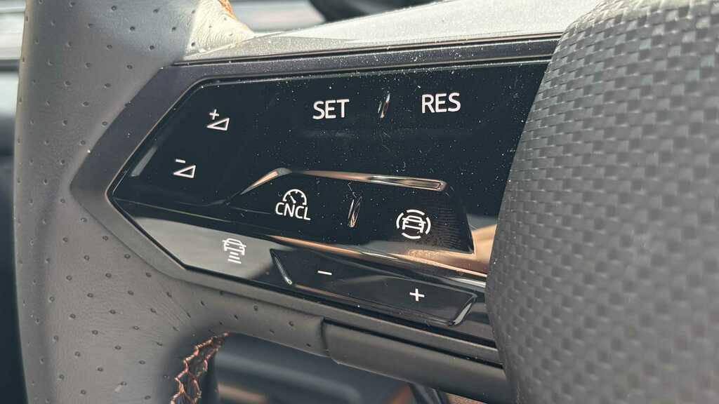 Cupra Born Born 170Kw E-boost V2 59Kwh Hatchback Silver #12