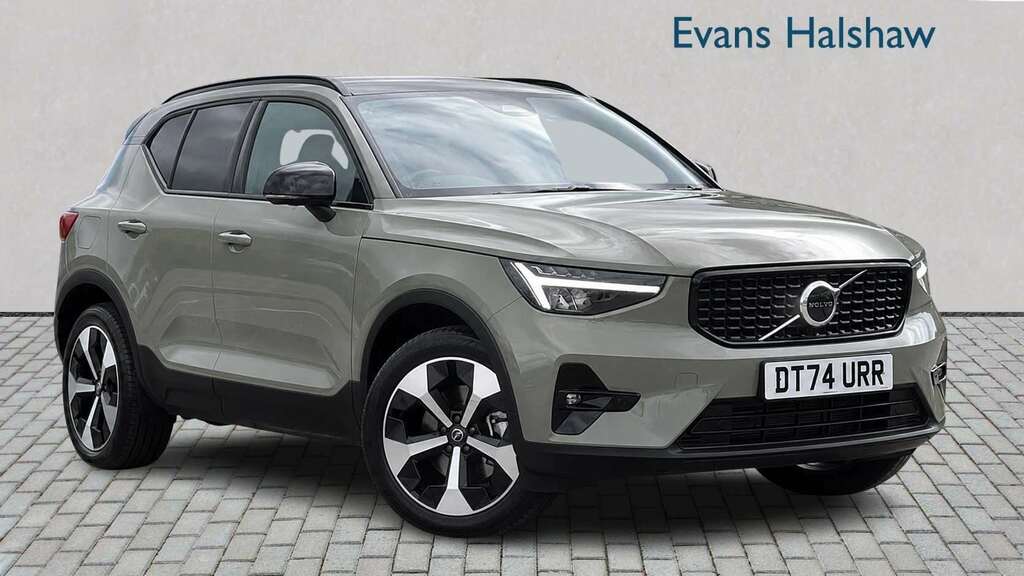 Volvo XC40 2.0 B4p Plus Dark 2025 Green