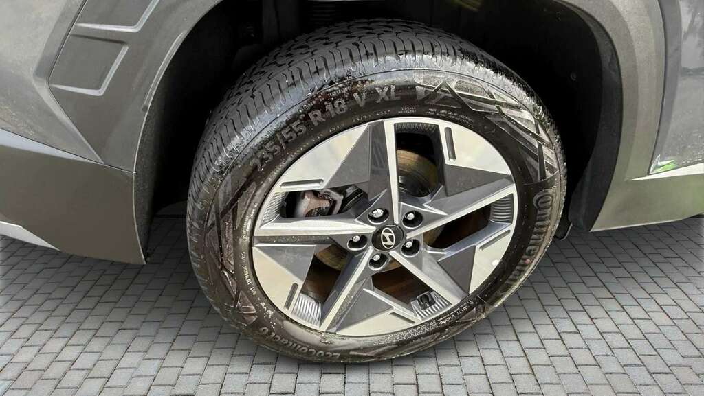Hyundai Tucson Advance Red #12