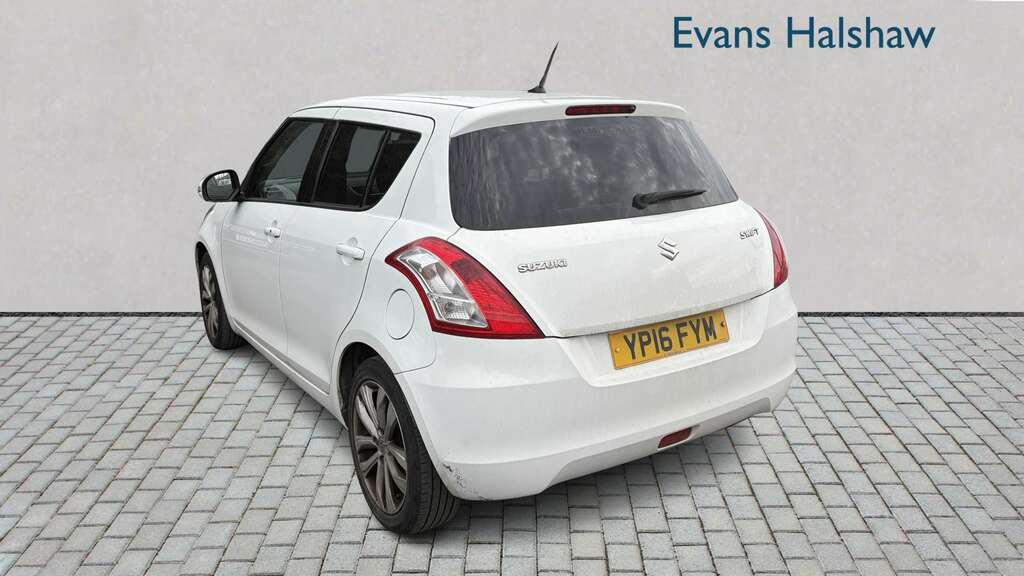 Suzuki Swift 1.2 Dualjet Sz4 Nav 2016 White #5