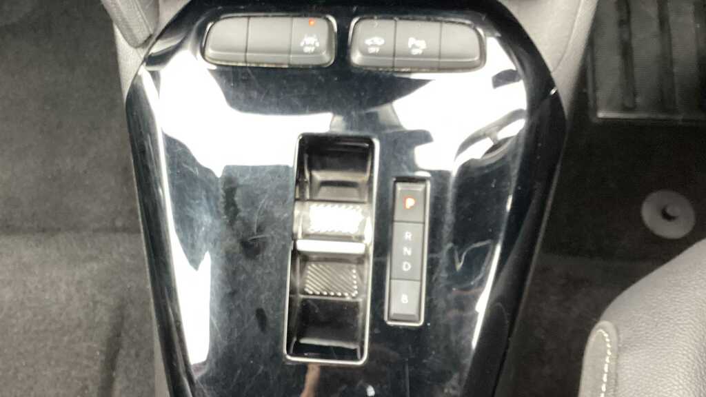 Vauxhall Corsa-e 50Kwh Sri Nav Premium 7.4Kw Charger White #11