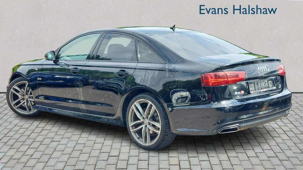 Audi A6 2.0 Tdi Ultra Black Edition S Tronic 2018 Black #2