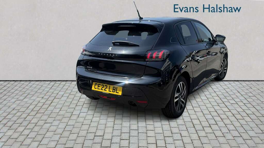 Peugeot 208 1.2 Puretech 100 Allure Premium 2022 Black #5