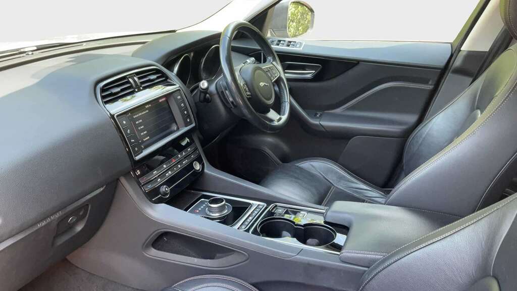 Jaguar F-Pace 2.0 D180 Portfolio Suv Awd Euro 6 White #13