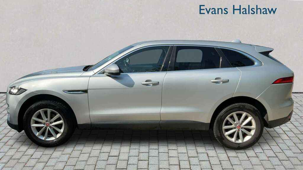 Jaguar F-Pace 2.0D Prestige Awd 2017 Silver #3
