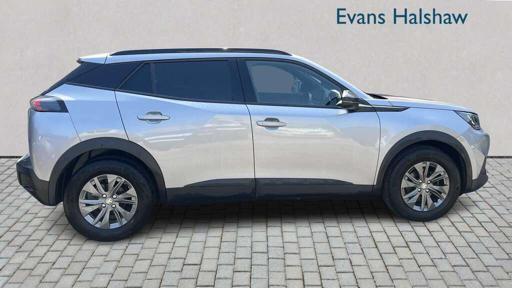 Peugeot 2008 1.2 Puretech Active Premium 2023 Grey #4