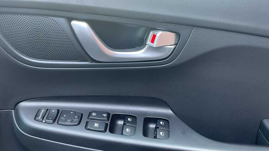 Hyundai Kona 100Kw Premium 39Kwh 2023 NU23YSO Grey #6
