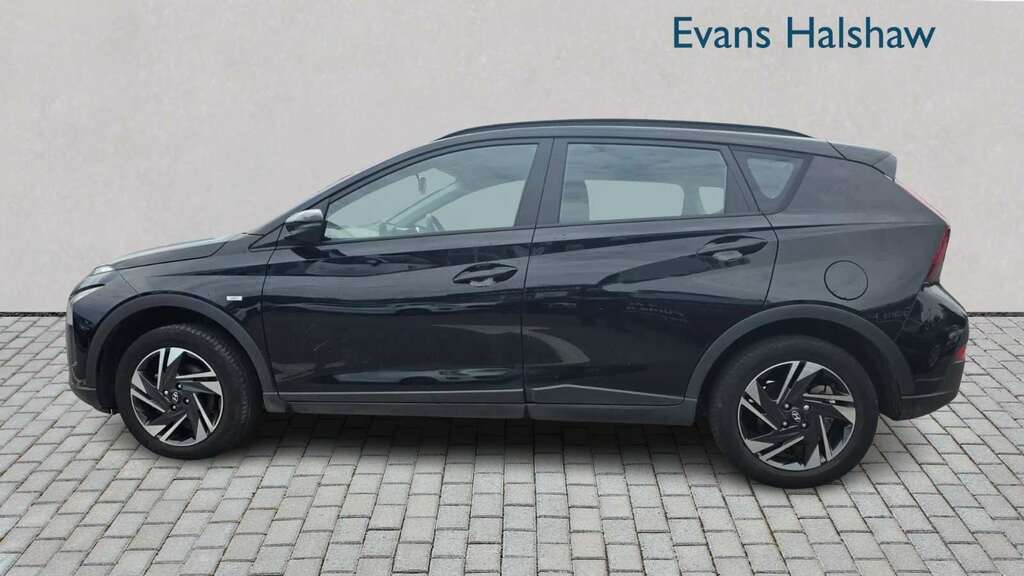 Hyundai Bayon 1.0 Tgdi 48V Mhev Se Connect Dct 2023 Black #4