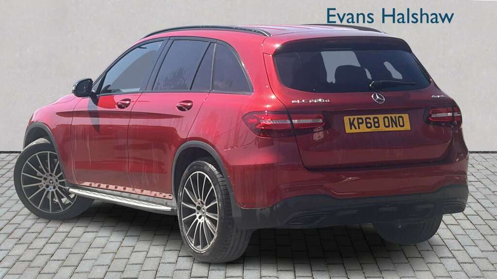 Mercedes-Benz GLC Class 220D 4Matic Amg Line 9G-tronic 2018 Red #2