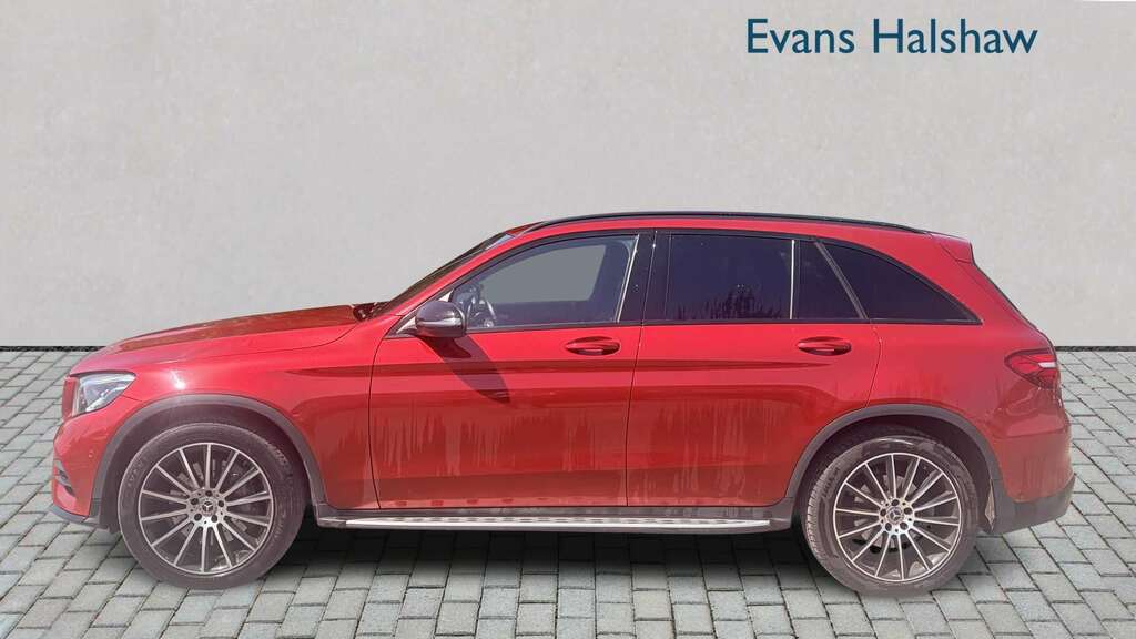 Mercedes-Benz GLC Class 220D 4Matic Amg Line 9G-tronic 2018 Red #4