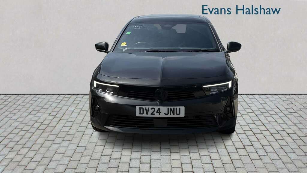 Vauxhall Astra 115Kw Ultimate 54Kwh 2024 Red #3