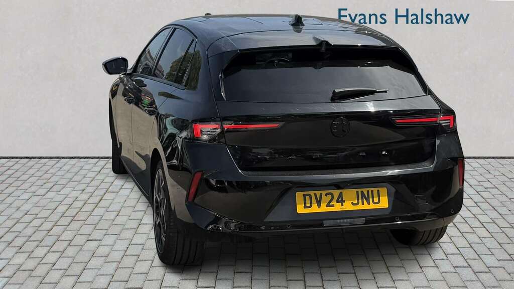 Vauxhall Astra 115Kw Ultimate 54Kwh 2024 Red #4