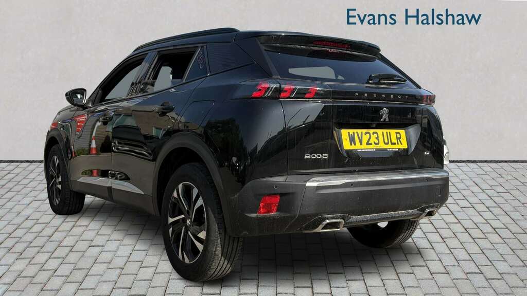 Peugeot 2008 1.2 Puretech 130 Gt 2023 Black #4