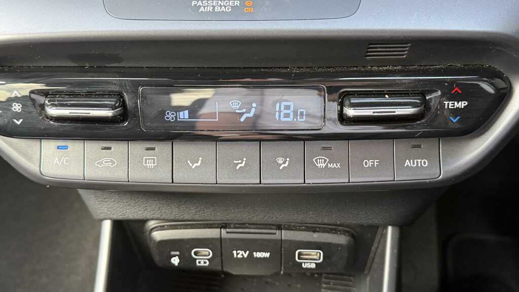 Hyundai Bayon 1.0 Tgdi Premium White #15