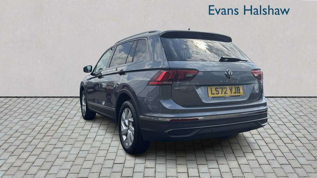 Volkswagen Tiguan Allspace 1.5 Tsi Life Dsg 2022 Grey #2