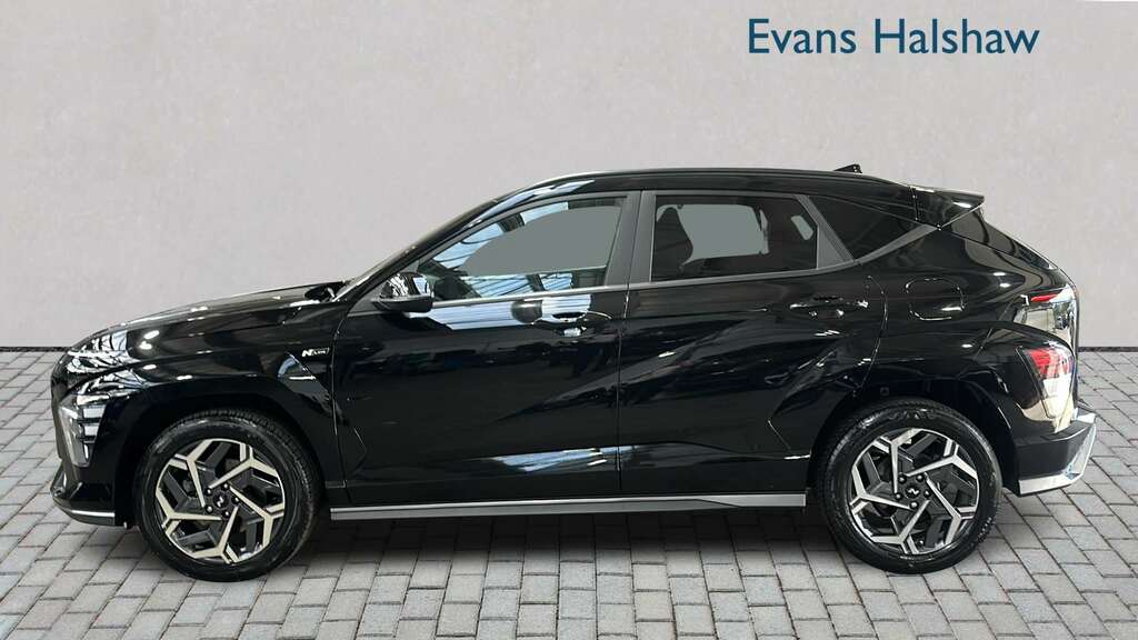 Hyundai Kona 1.6T 138 N Line 2025 Black #3