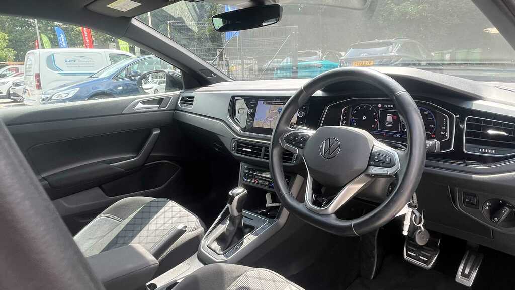 Volkswagen Taigo Suv White #7