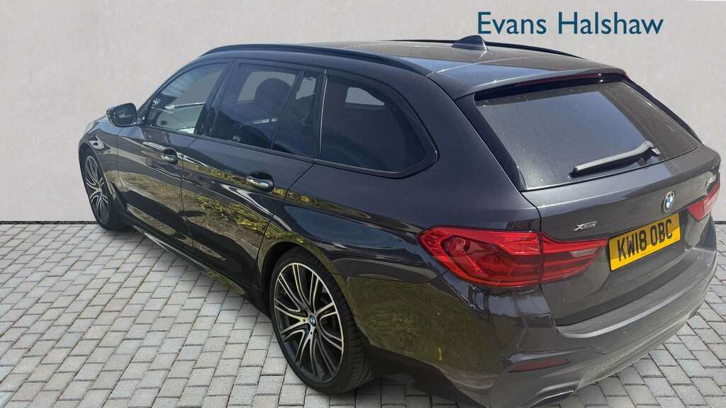 BMW 5 Series M Sport Black #3