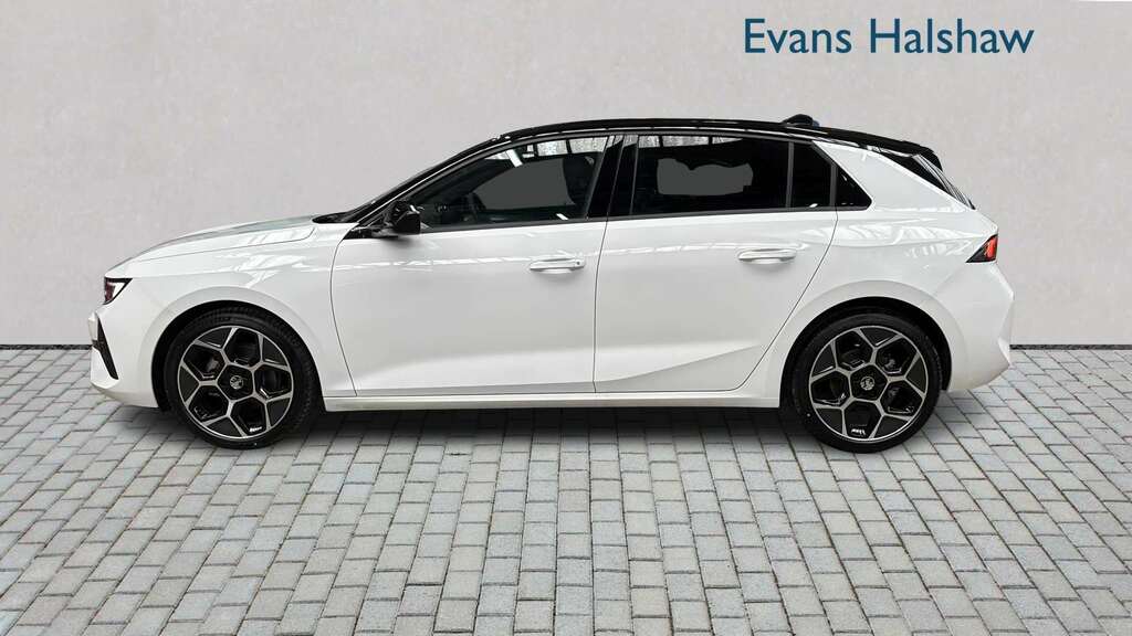 Vauxhall Astra 1.2 Turbo 130 Ultimate 2026 White #3