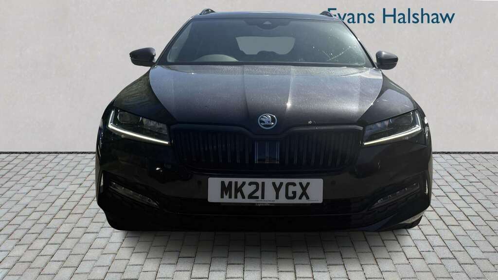 Skoda Superb 2.0 Tdi Cr 200 Sport Line Plus Dsg 2021 Black #4