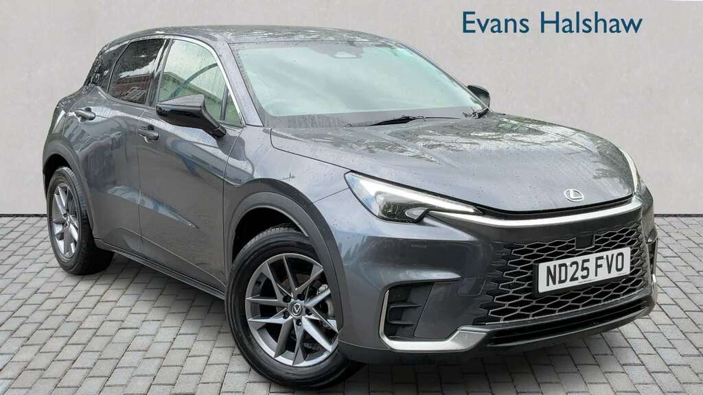 Lexus LBX 1.5 Premium E-cvt 2025 Grey