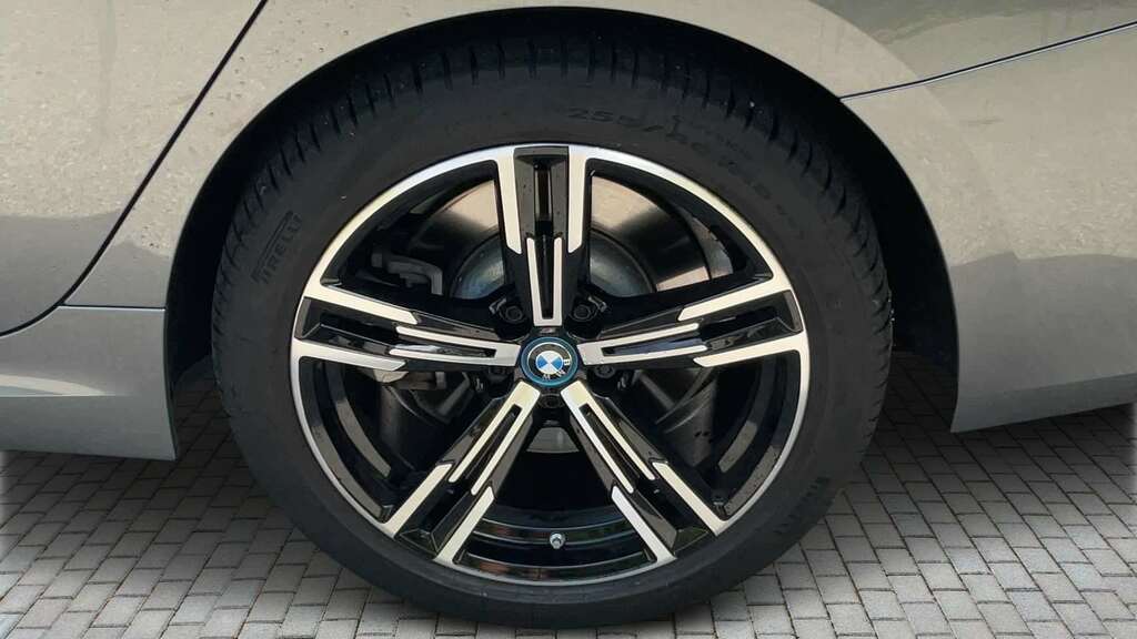BMW 3 Series 330E M Sport Step 2023 YJ73KYD Grey #5