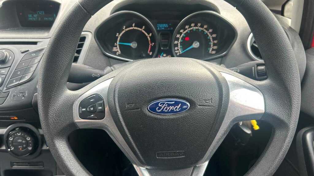 Ford Fiesta 1.25 Style 2014 Red #6