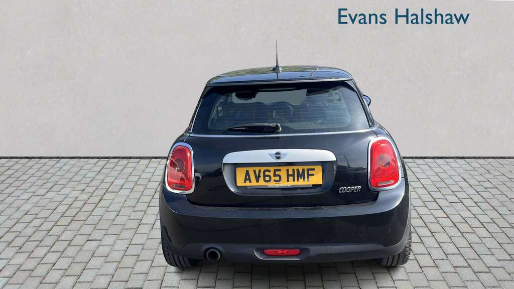 Mini Hatch 1.5 Cooper 2015 Black #4