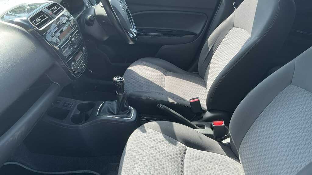Mitsubishi Mirage 1.2 Attivo White #11