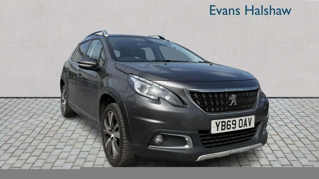Peugeot 2008 1.2 Puretech Active Start Stop Grey #1