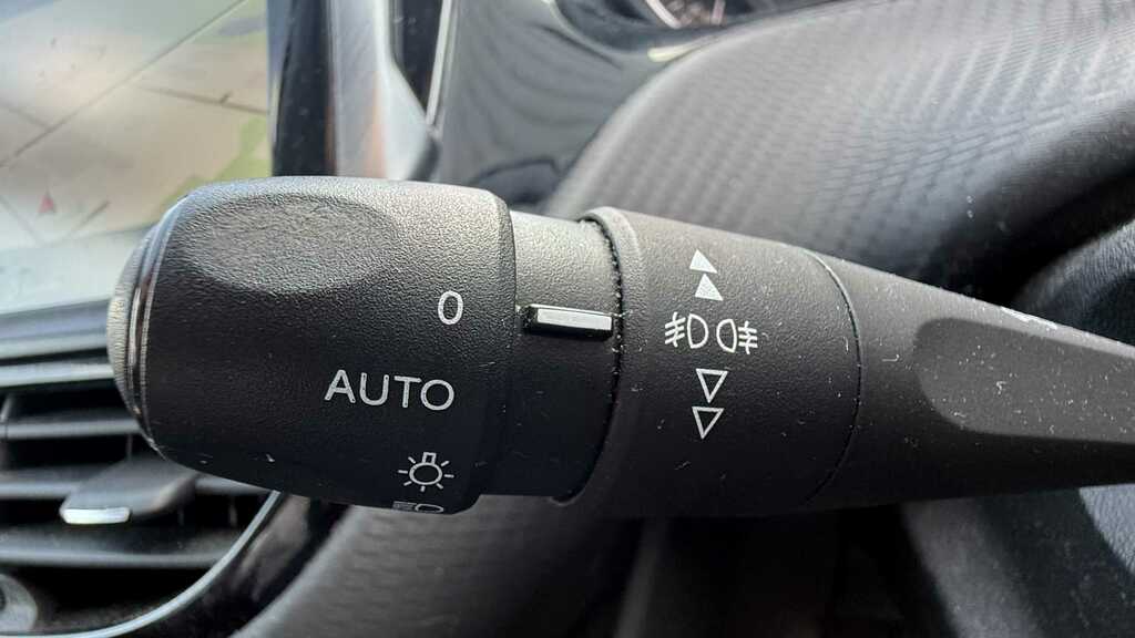 Peugeot 2008 1.2 Puretech Active Start Stop Grey #17