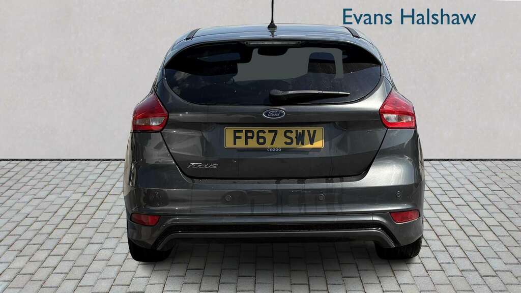 Ford Focus 1.0 Ecoboost 140 St-line X 2017 FP67SWV Grey #5