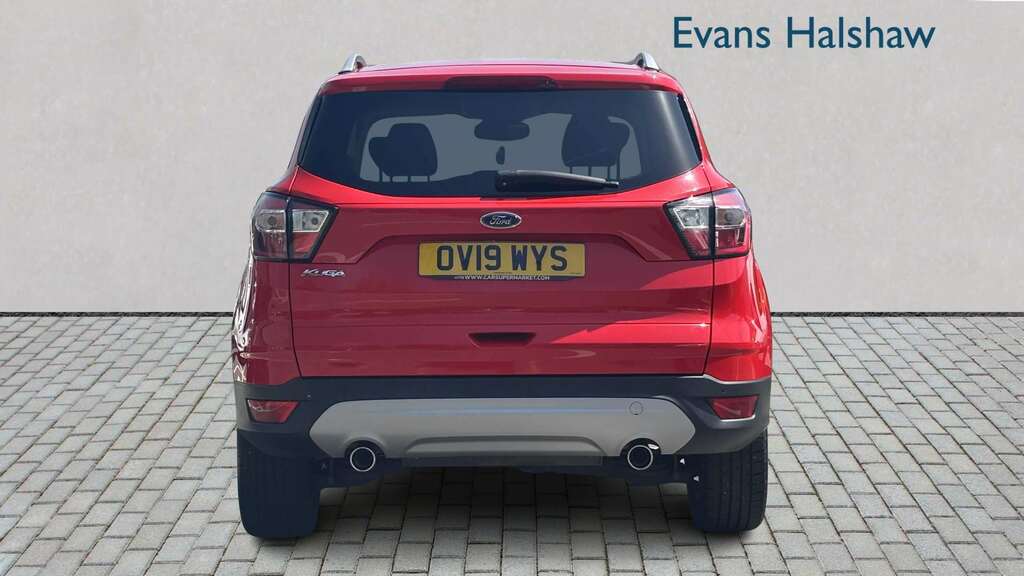 Ford Kuga 1.5 Ecoboost Titanium Edition 2Wd 2019 Red #5