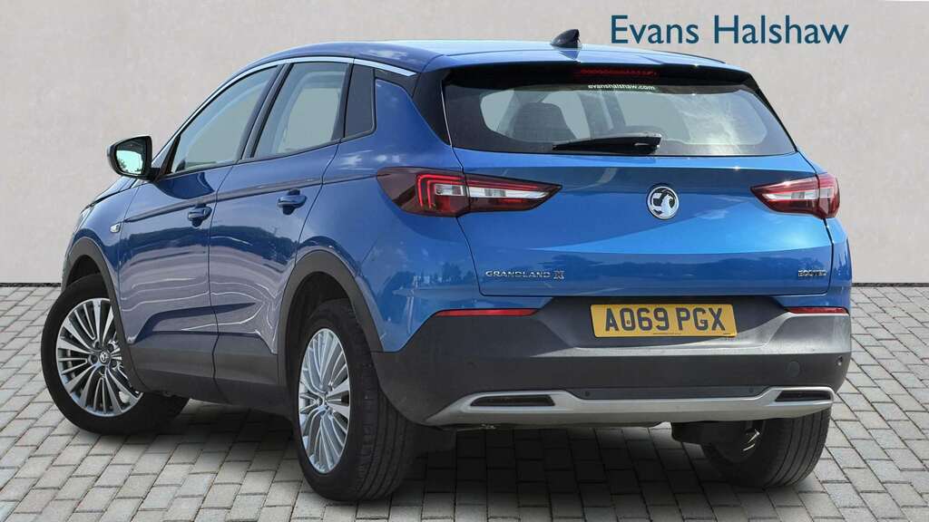 Vauxhall Grandland X 1.2 Turbo Business Edition Nav 2019 Black #2
