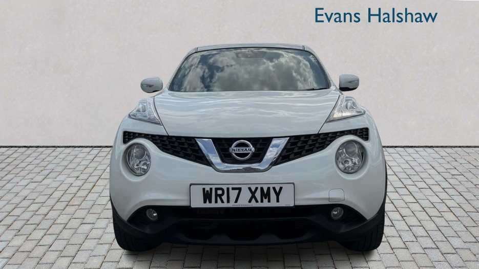 Nissan Juke Hatchback Black #2