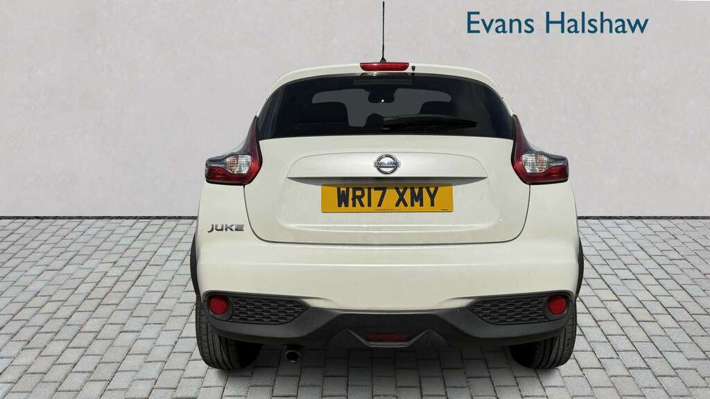 Nissan Juke Hatchback Black #7