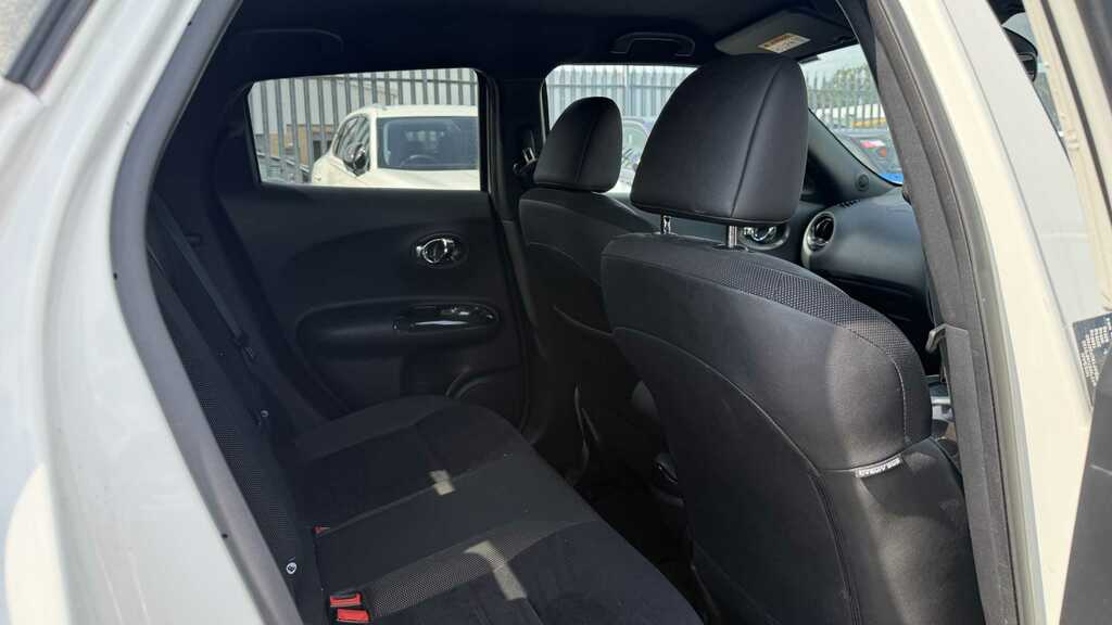 Nissan Juke Hatchback Black #11