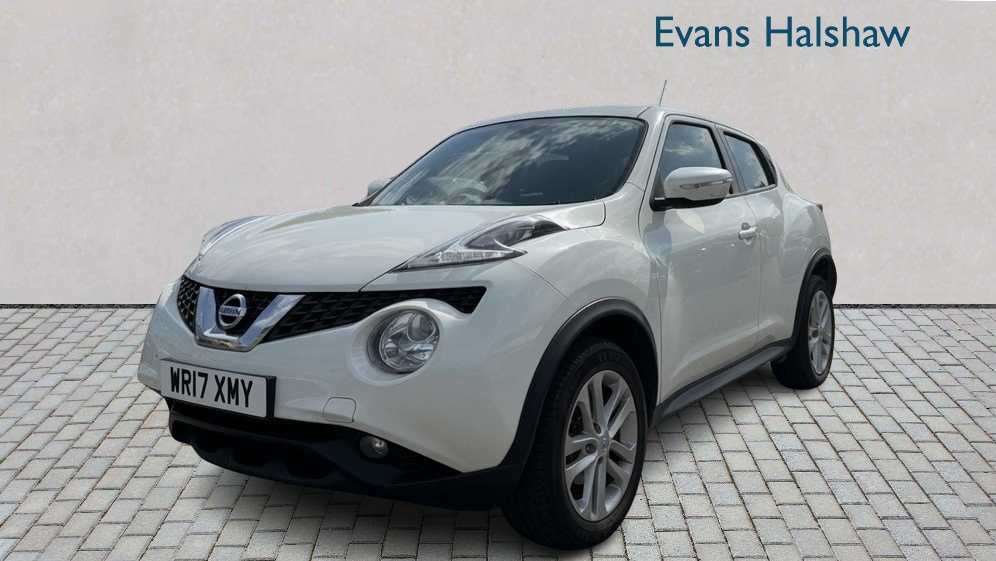 Nissan Juke Hatchback Black #3