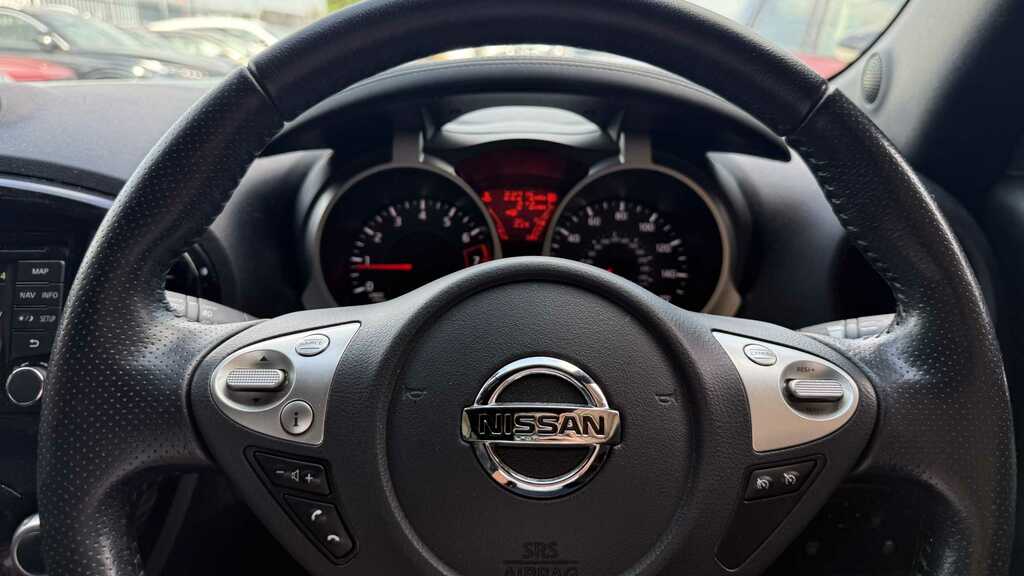 Nissan Juke Hatchback Black #14