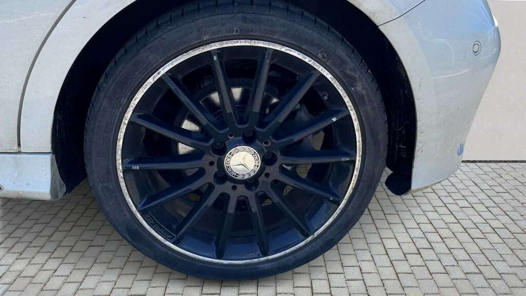 Mercedes-Benz A Class A200d Amg Line Premium 2017 AD17FCE White #6