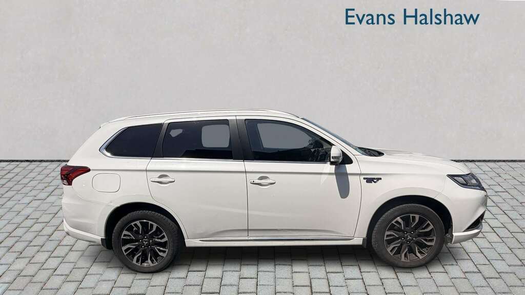 Mitsubishi Outlander 2.0 Phev Gx4h 2016 White #3