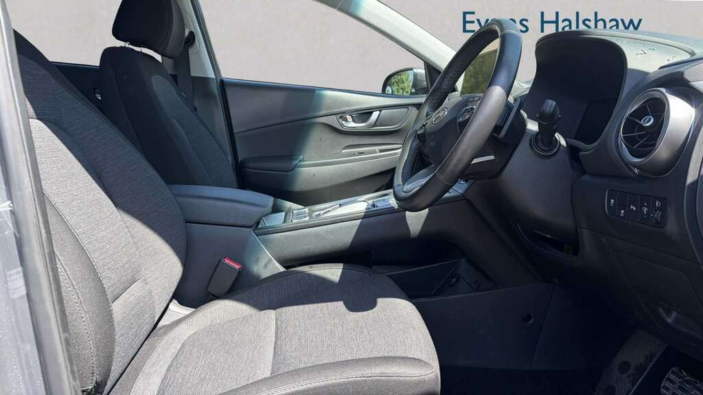 Hyundai Kona 100Kw Premium 39Kwh 2023 Grey #2
