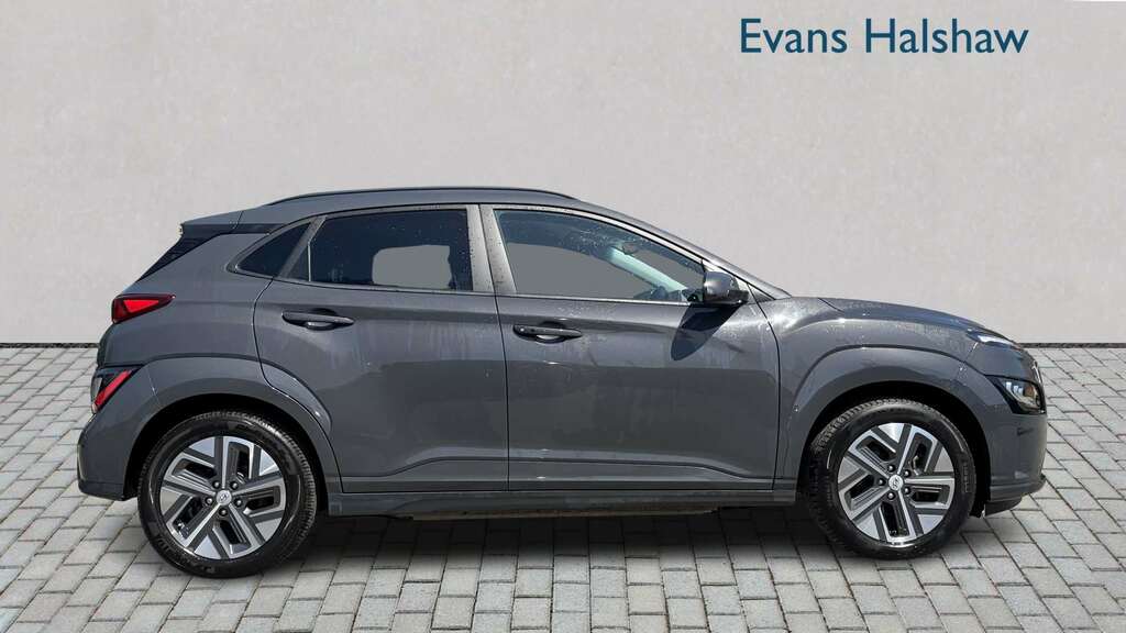 Hyundai Kona 100Kw Premium 39Kwh 2023 Grey #4