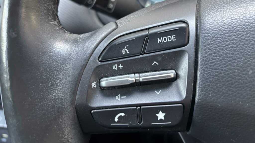 Hyundai Kona 1.0 Tgdi 48V Mhev Premium 2022 KP22XSW Black #6