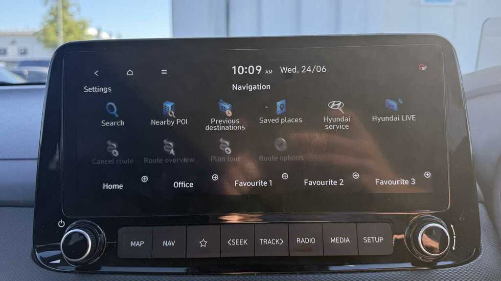 Hyundai Kona Hatchback Red #23