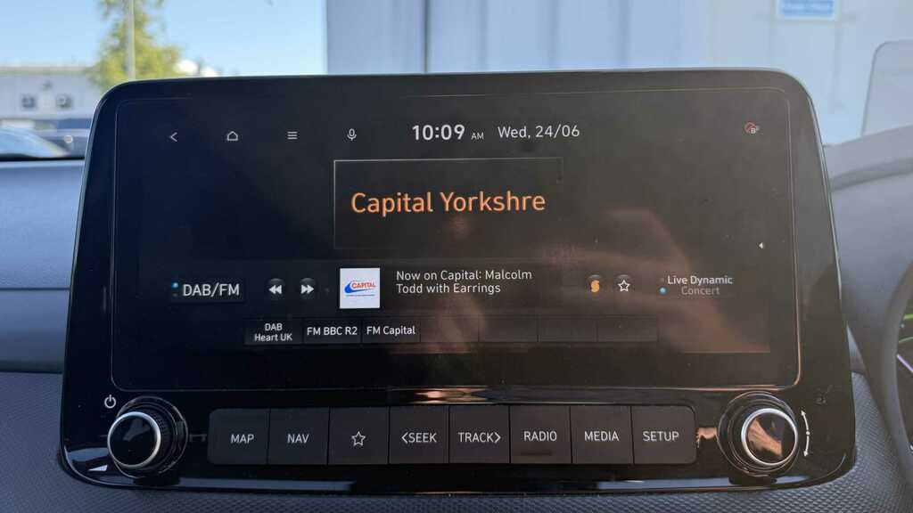 Hyundai Kona Hatchback Red #24