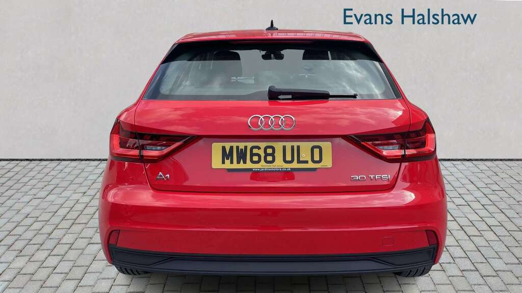Audi A1 30 Tfsi Se 2019 MW68ULO Red #3