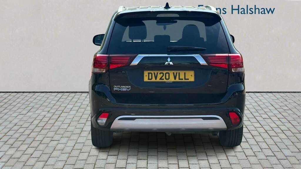 Mitsubishi Outlander 2.4 Phev Dynamic 2020 Black #4