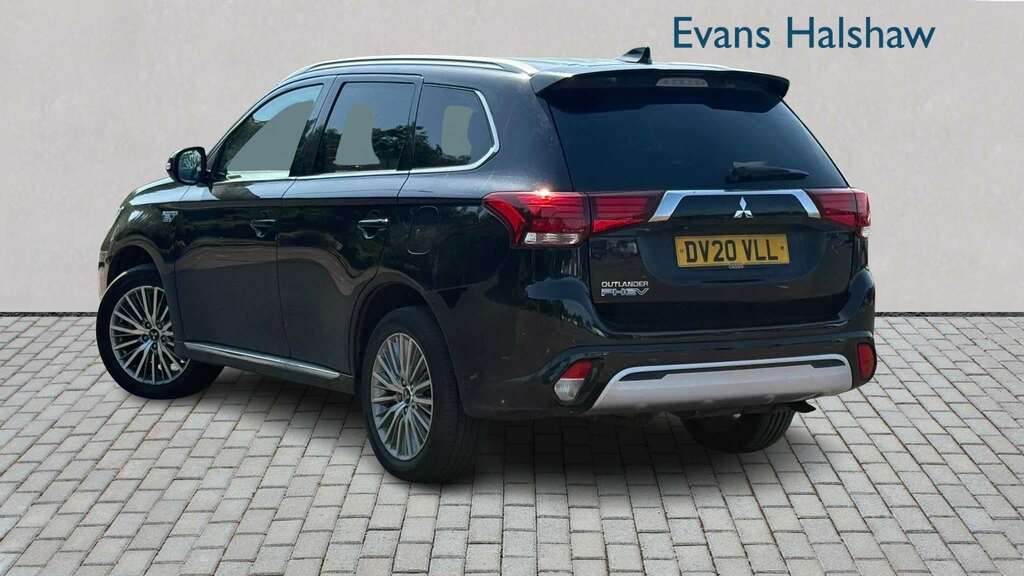 Mitsubishi Outlander 2.4 Phev Dynamic 2020 Black #2