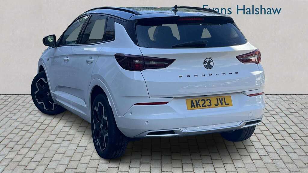 Vauxhall Grandland 1.2 Turbo Ultimate 2023 White #2